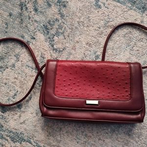 Maroon leather shoulder bag